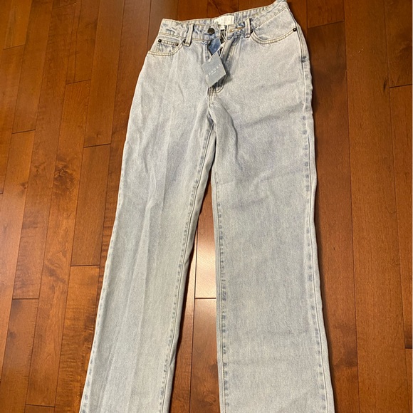 MESHKI jeans, brand new! - Picture 2 of 3